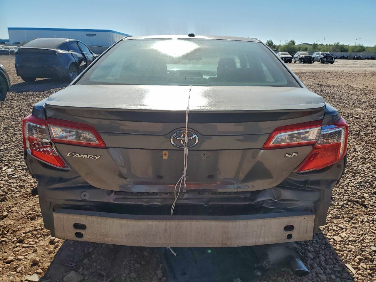 2014 TOYOTA CAMRY L photo 6