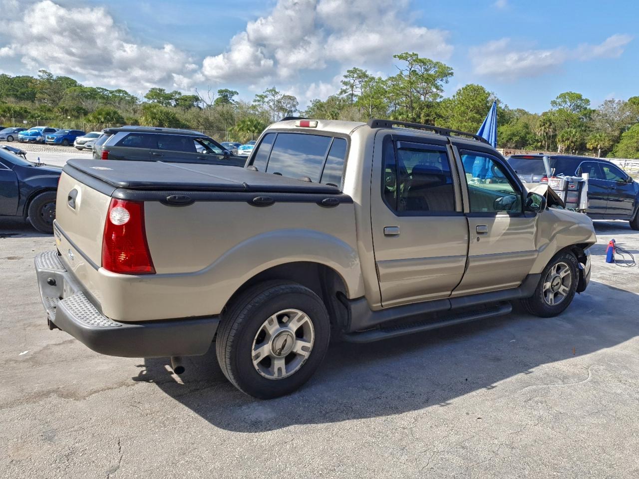 2004 FORD EXPLORER SPORT TRAC photo 3