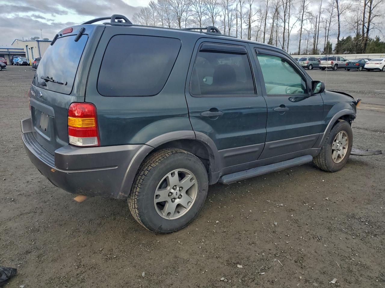 2003 FORD ESCAPE XLT photo 3