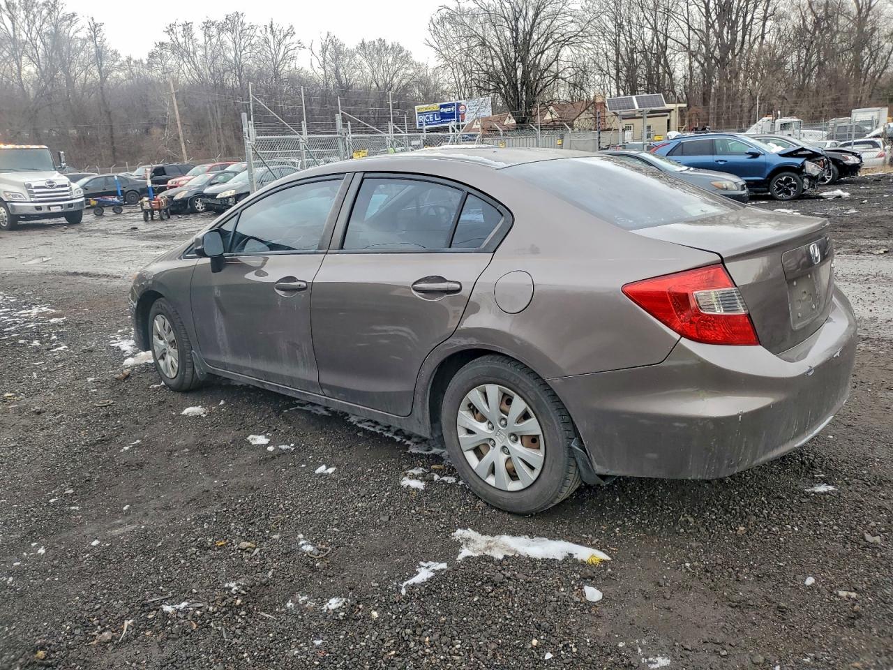 2012 HONDA CIVIC LX photo 4