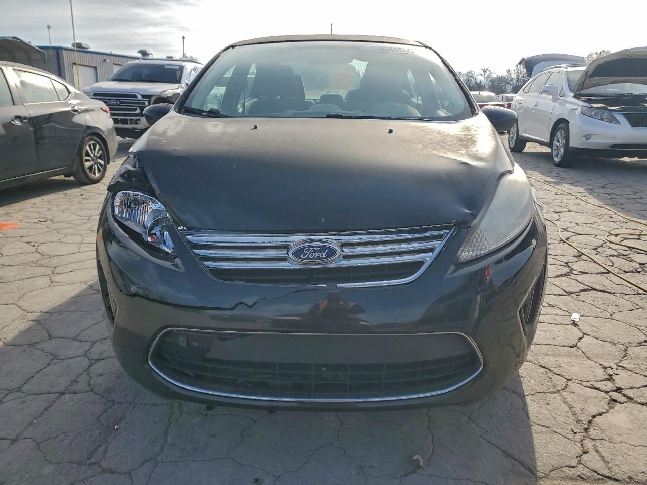 2011 FORD FIESTA SE photo 5