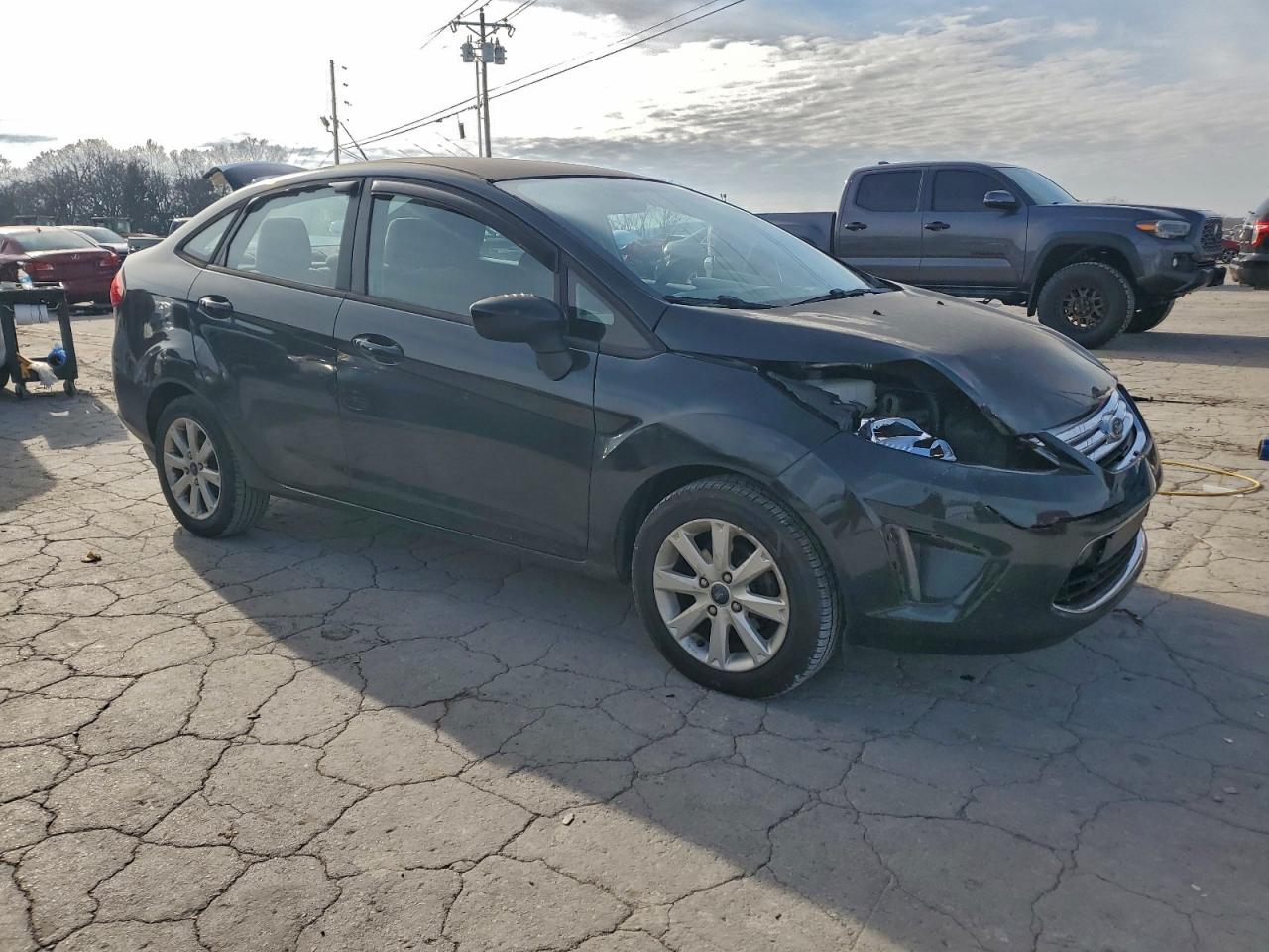 2011 FORD FIESTA SE photo 4