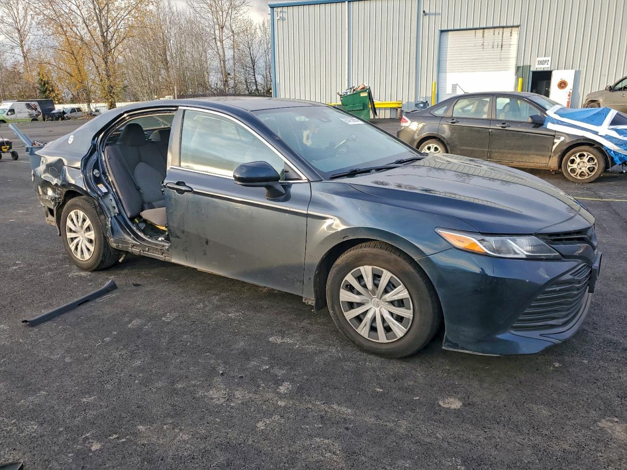 2019 TOYOTA CAMRY L photo 4