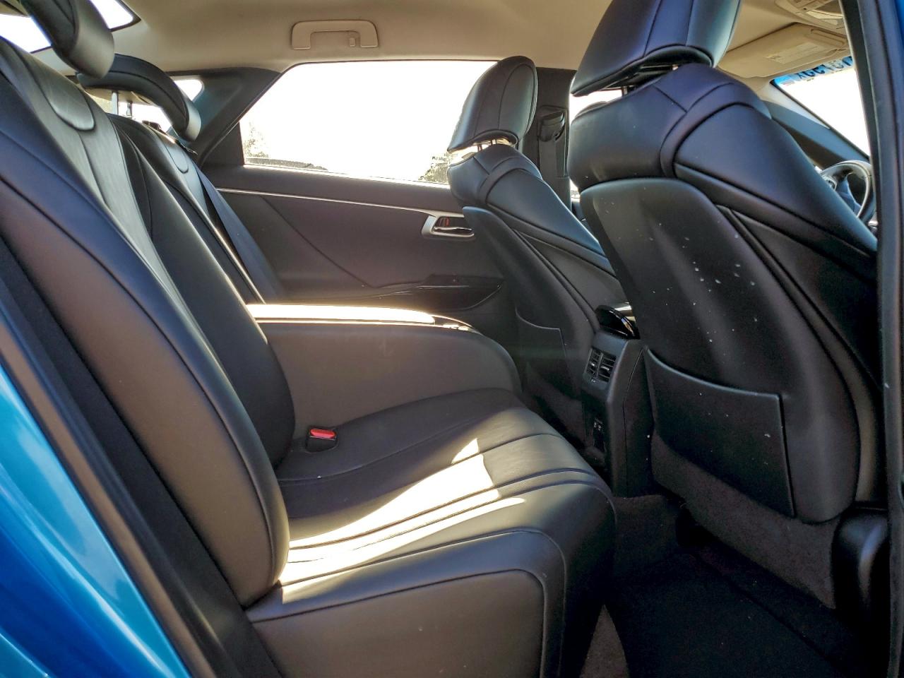 2019 TOYOTA MIRAI photo 10
