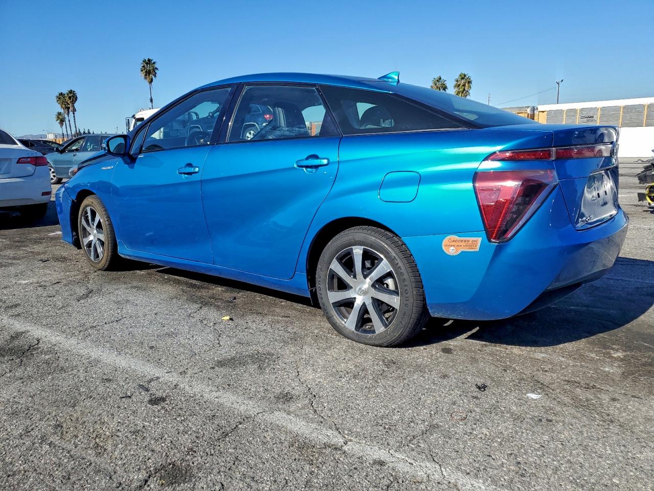2019 TOYOTA MIRAI photo 2