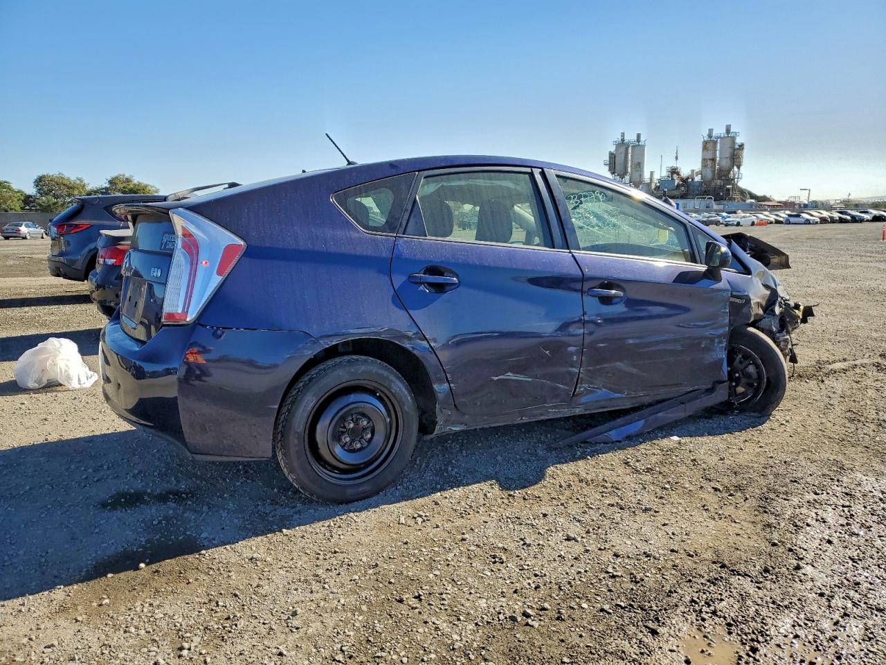 2014 TOYOTA PRIUS photo 3