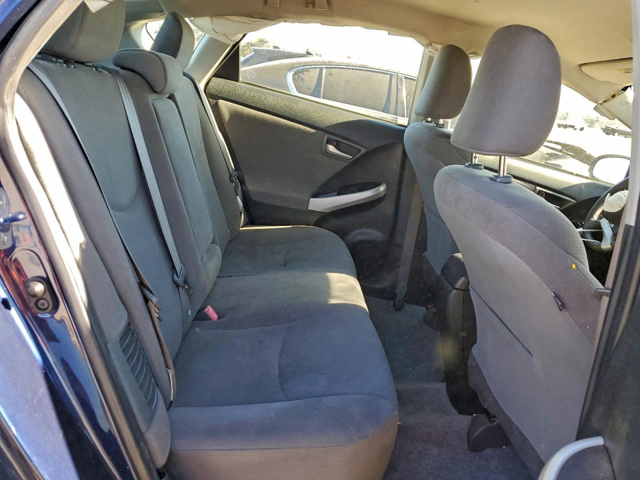 2014 TOYOTA PRIUS photo 10
