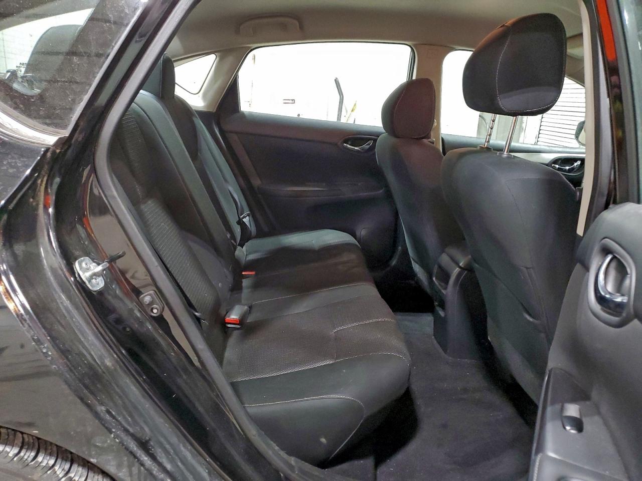 2018 NISSAN SENTRA S photo 10
