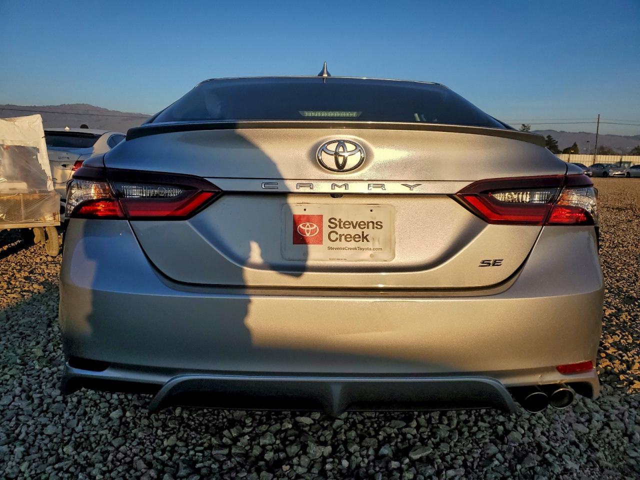 2022 TOYOTA CAMRY SE photo 6