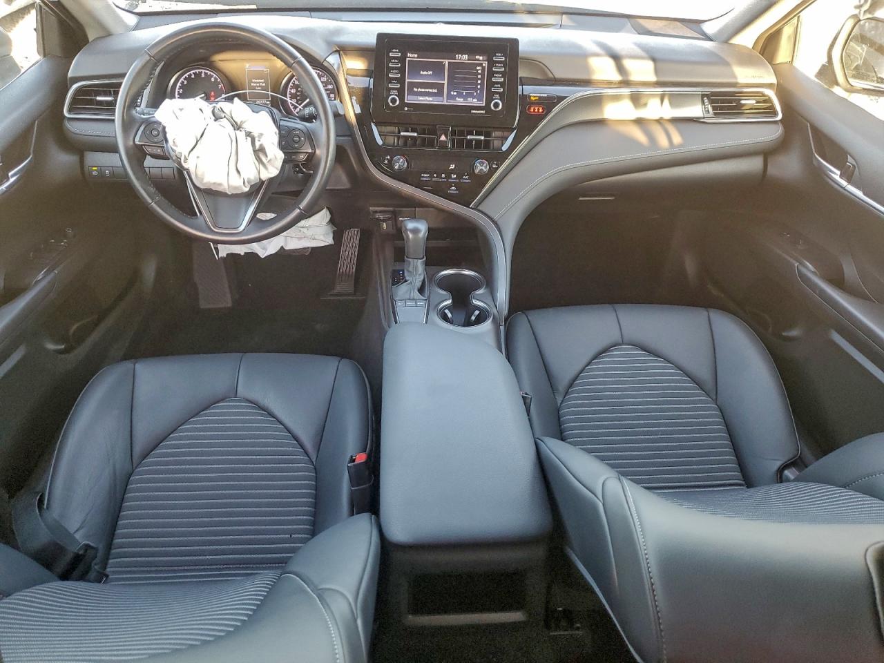 2022 TOYOTA CAMRY SE photo 8