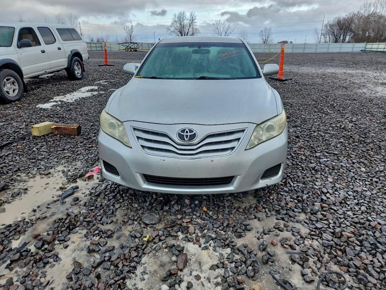 2010 TOYOTA CAMRY BASE photo 5