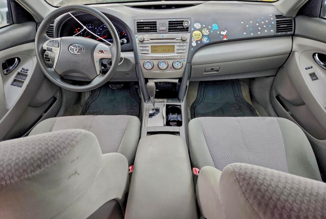 2010 TOYOTA CAMRY BASE photo 8