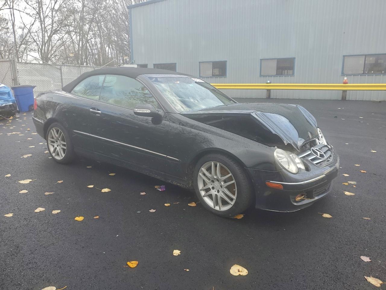 2009 MERCEDES-BENZ CLK 350 photo 4