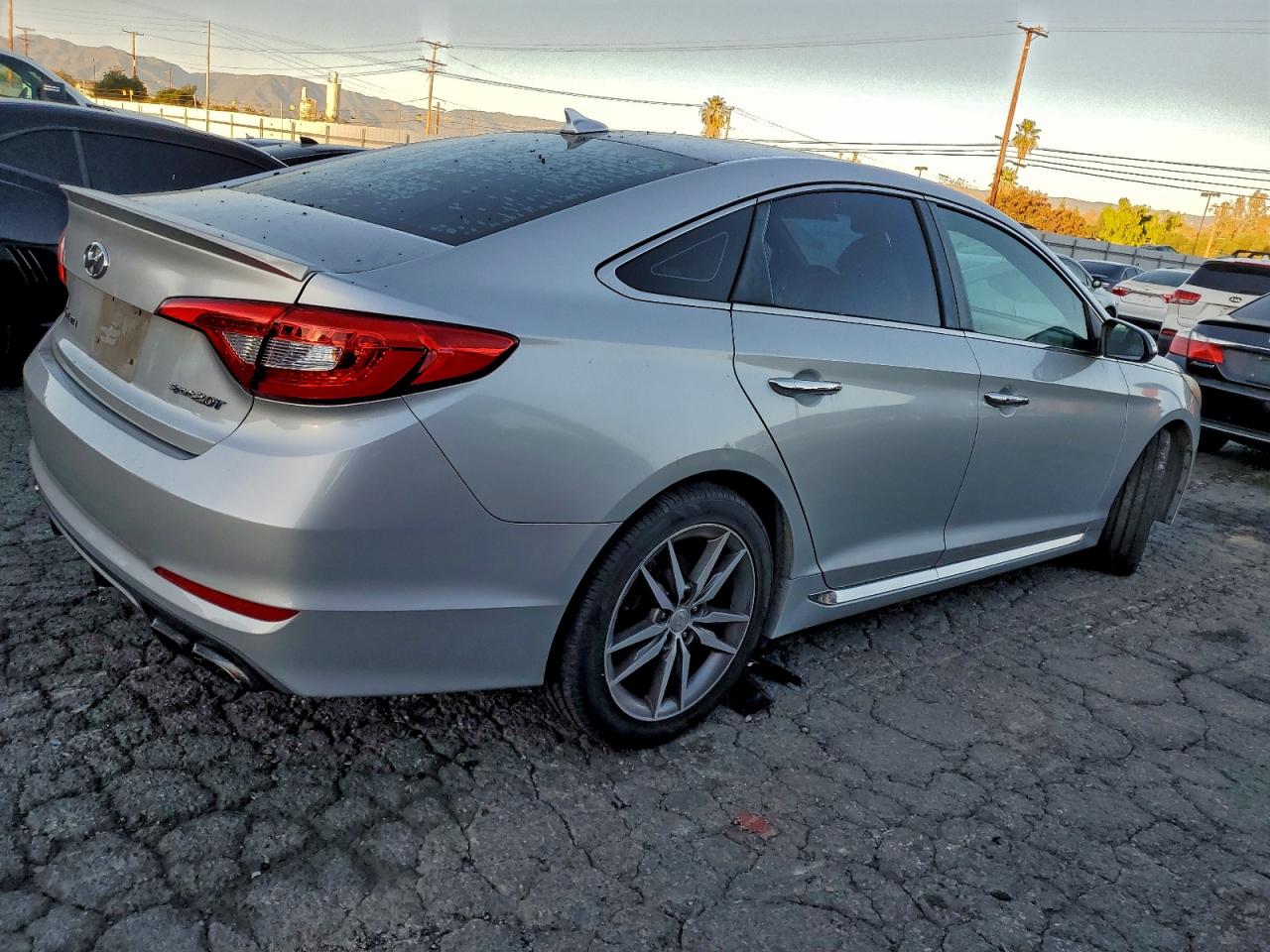2015 HYUNDAI SONATA SPORT photo 3