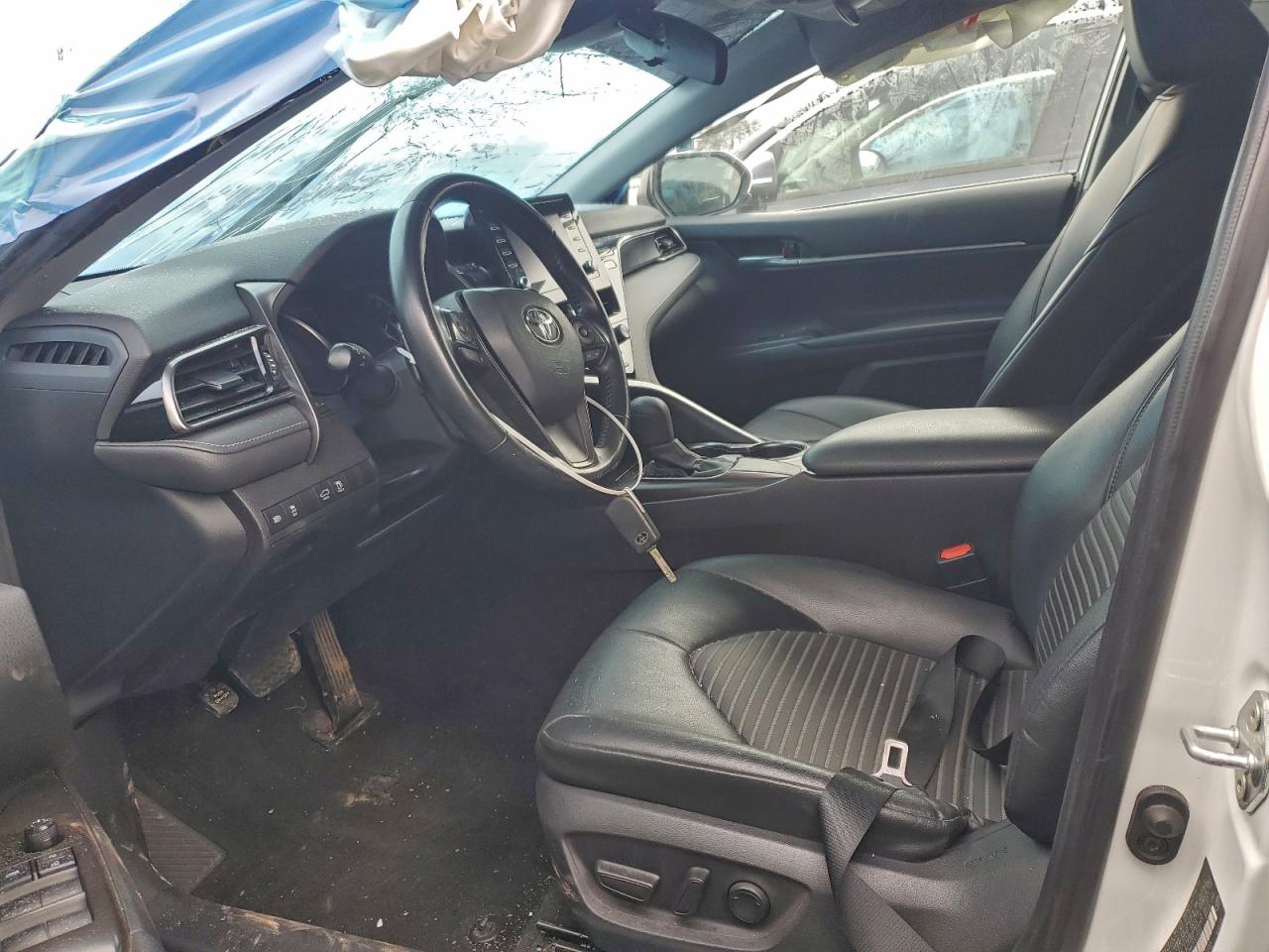 2021 TOYOTA CAMRY SE photo 7