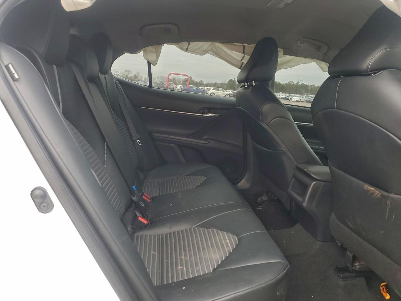2021 TOYOTA CAMRY SE photo 10