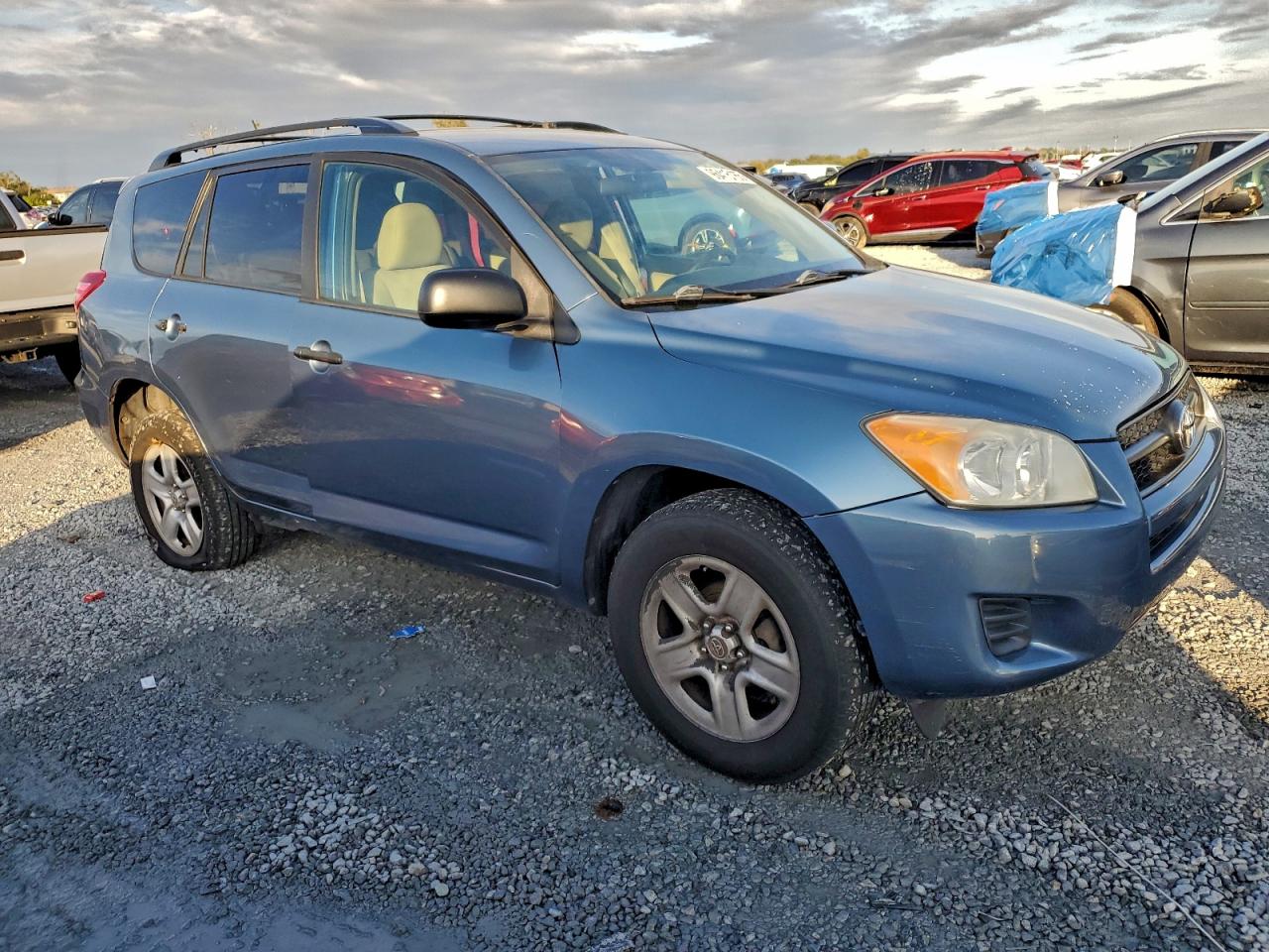 2010 TOYOTA RAV4 photo 4