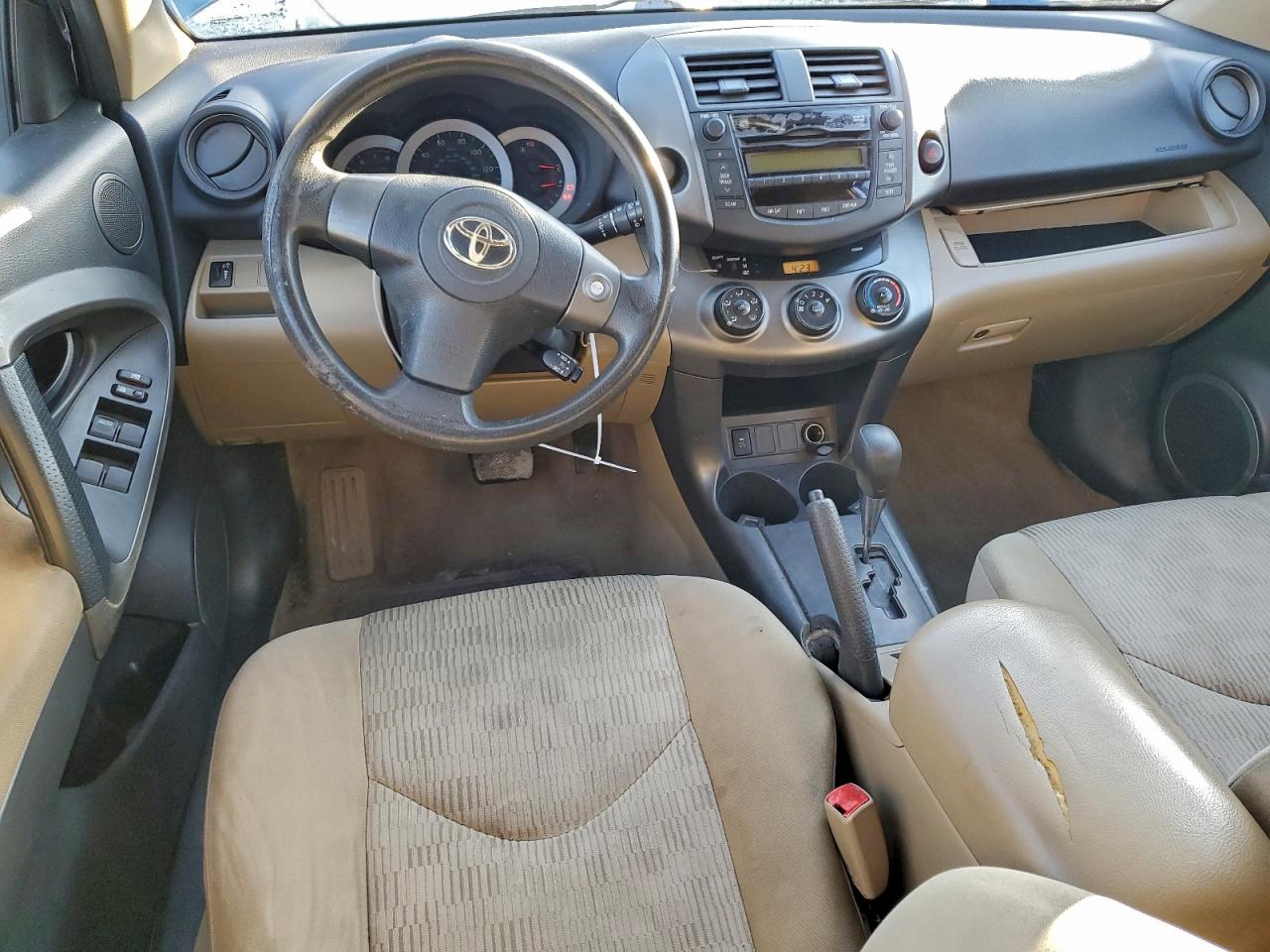 2010 TOYOTA RAV4 photo 8