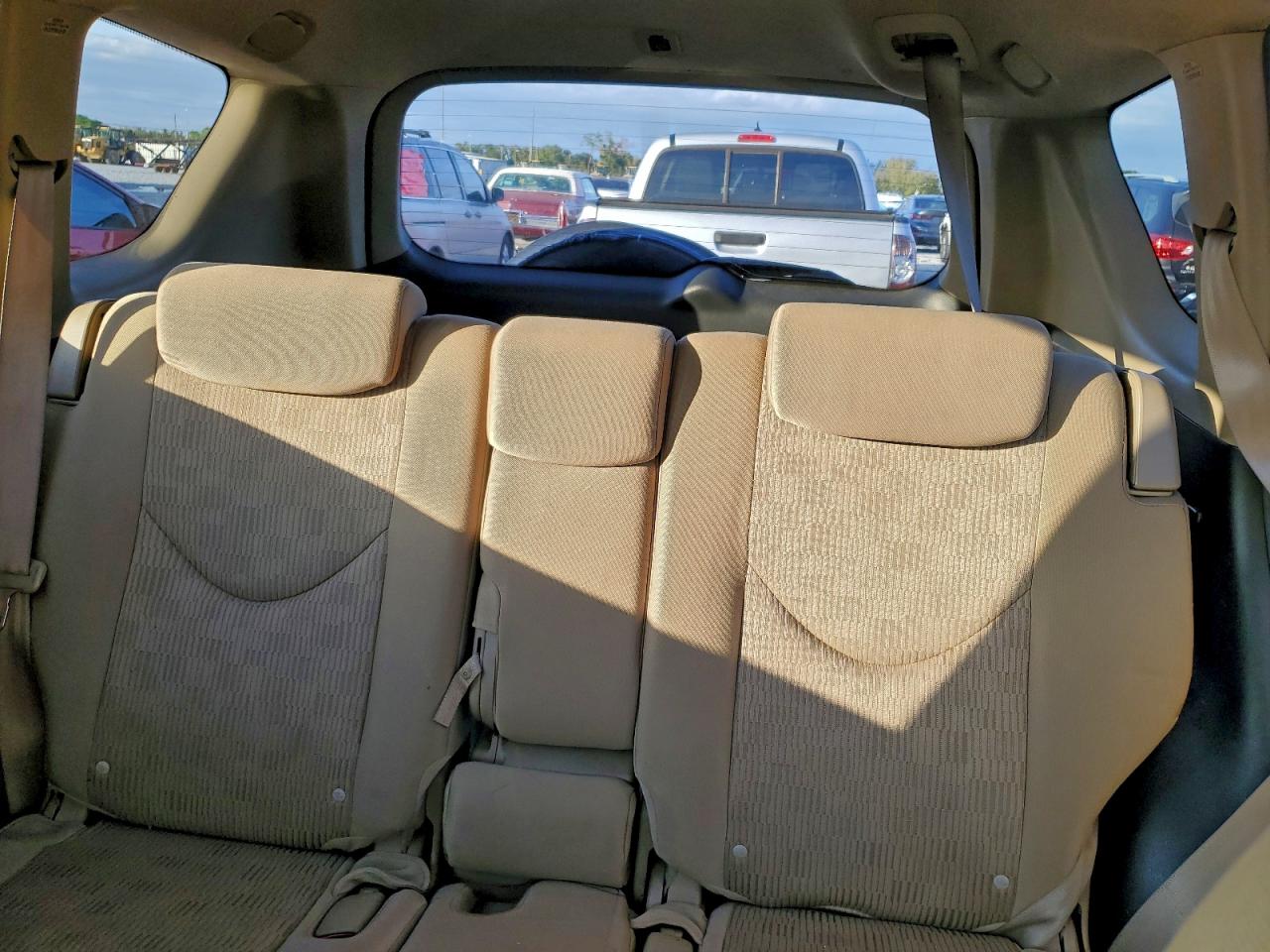 2010 TOYOTA RAV4 photo 10