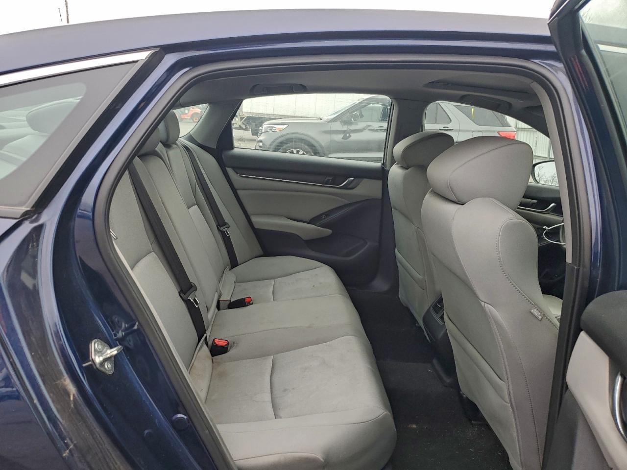 2018 HONDA ACCORD EX photo 10