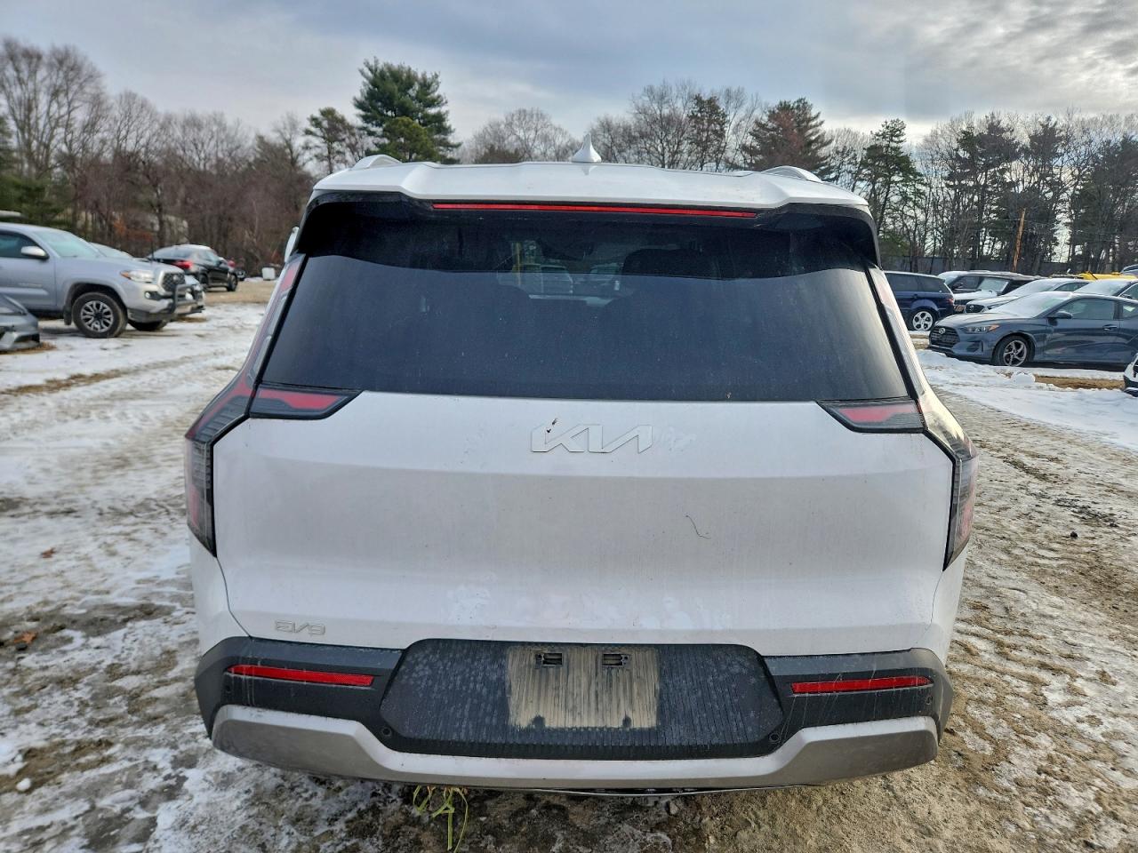 2025 KIA EV9 WIND photo 6