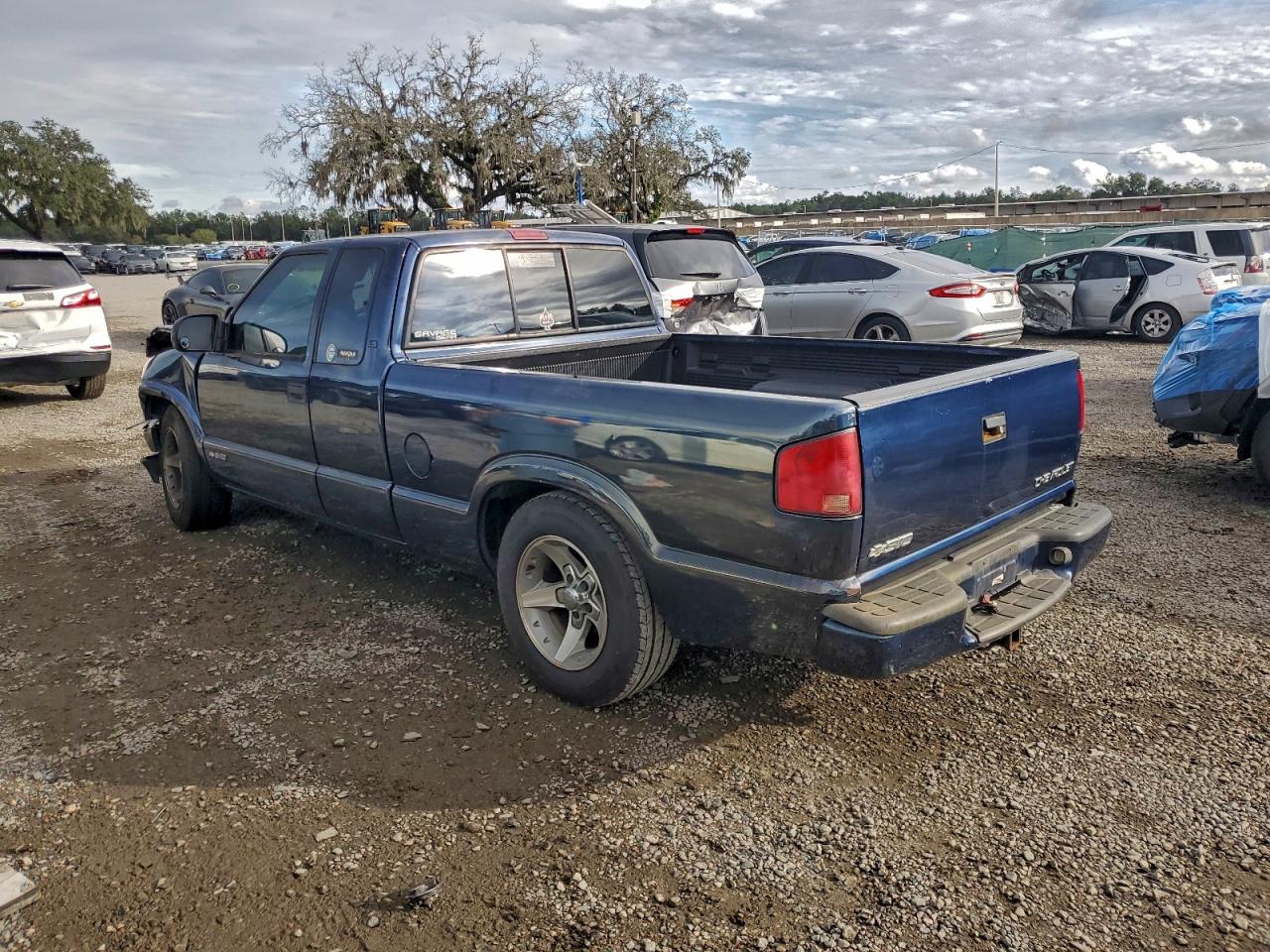 2003 CHEVROLET S TRUCK S10 photo 2