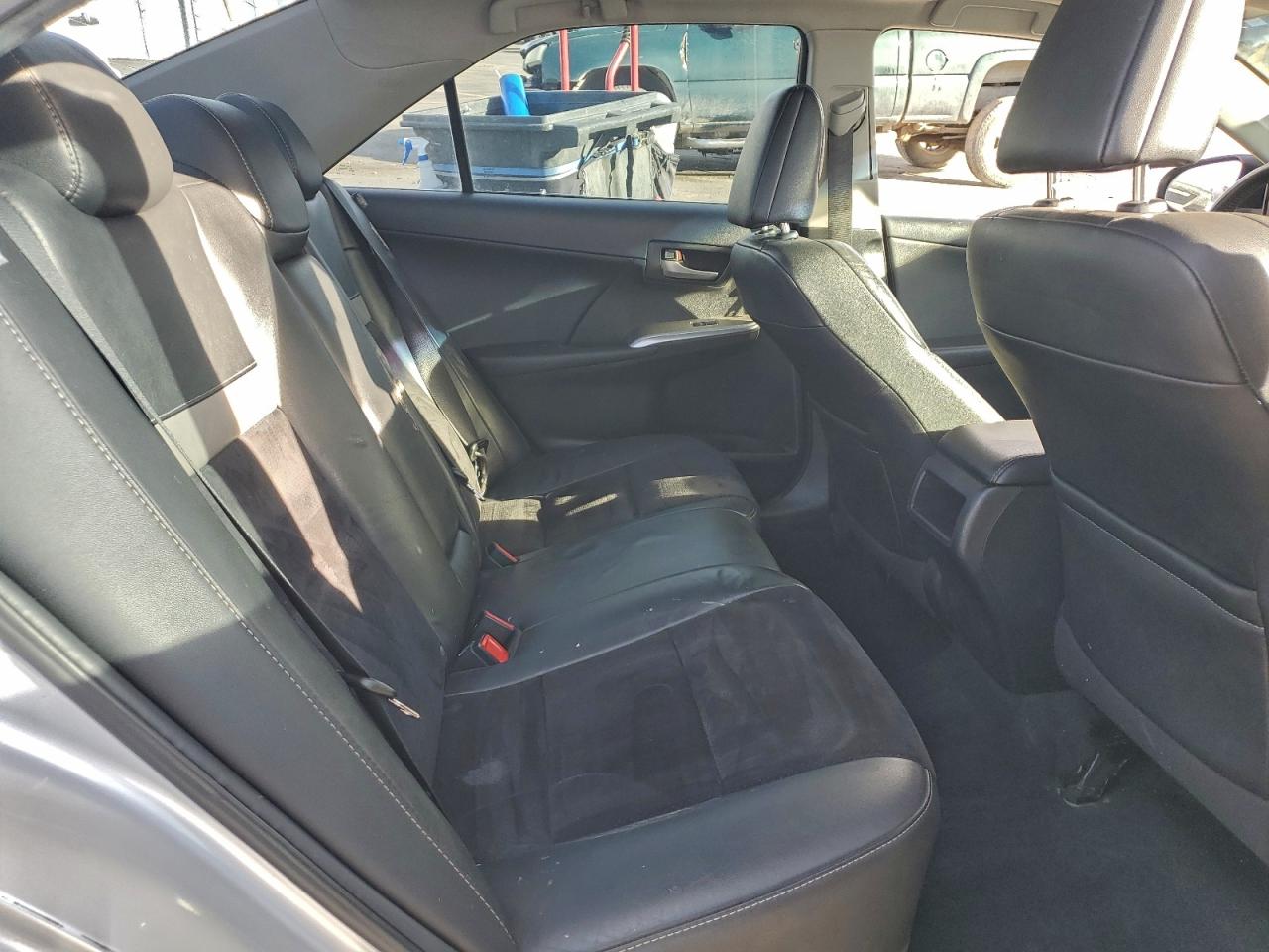 2012 TOYOTA CAMRY SE photo 10
