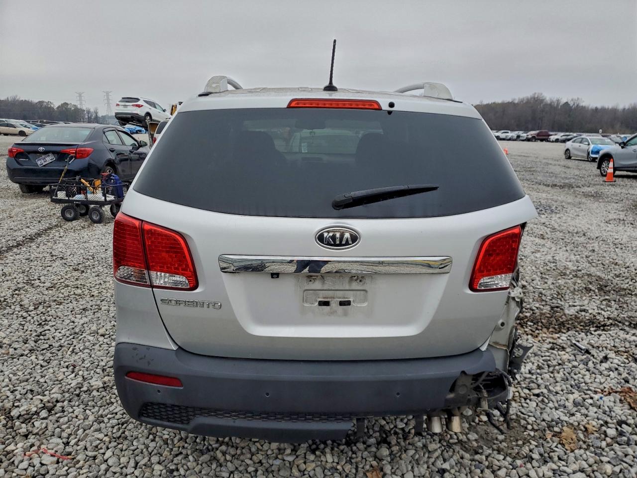 2013 KIA SORENTO LX photo 6