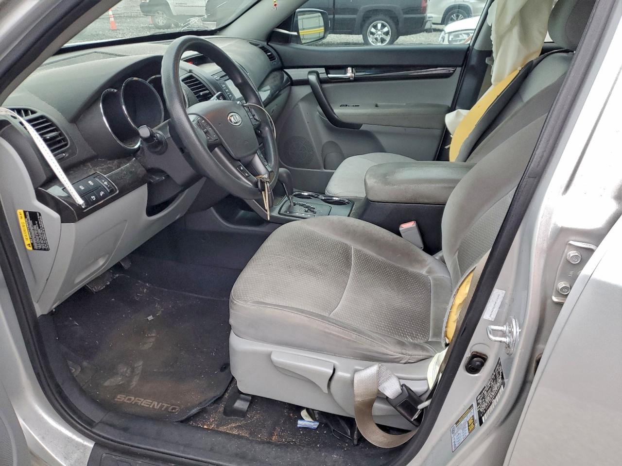 2013 KIA SORENTO LX photo 7