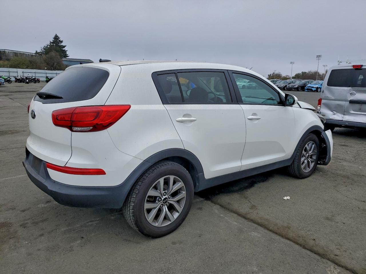 2016 KIA SPORTAGE LX photo 3