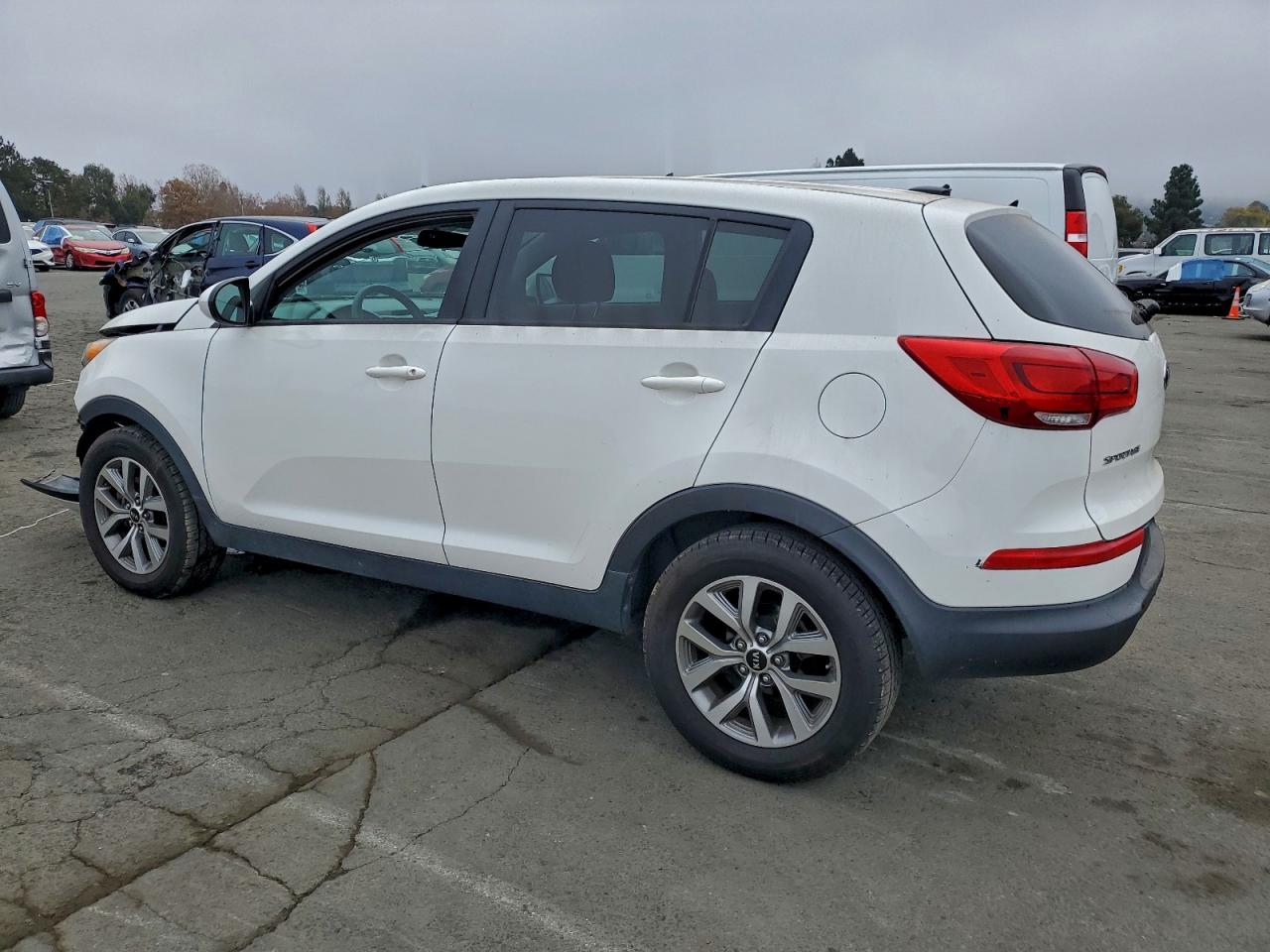 2016 KIA SPORTAGE LX photo 2