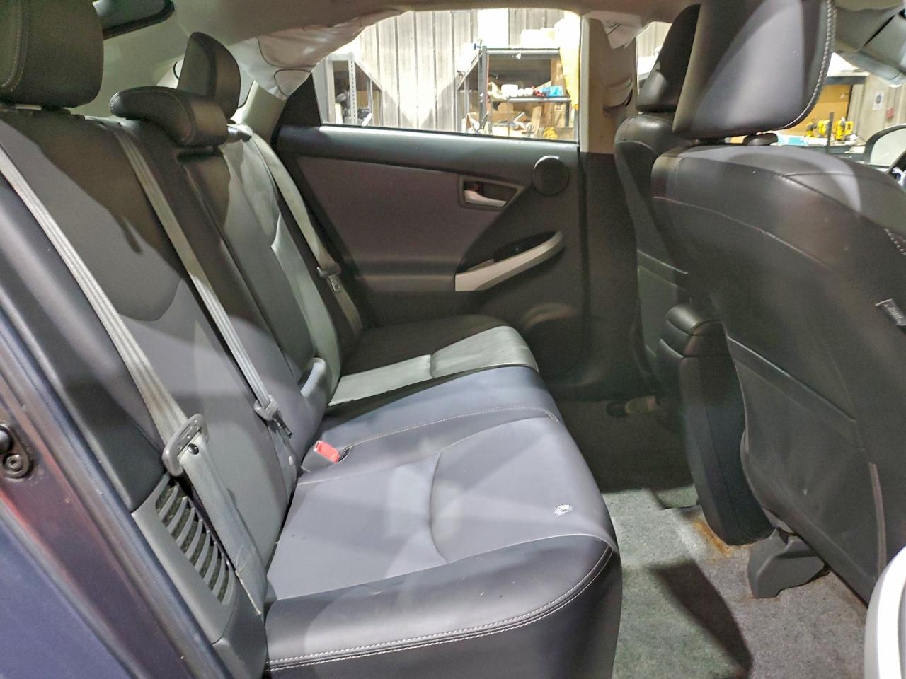 2013 TOYOTA PRIUS FOUR photo 28
