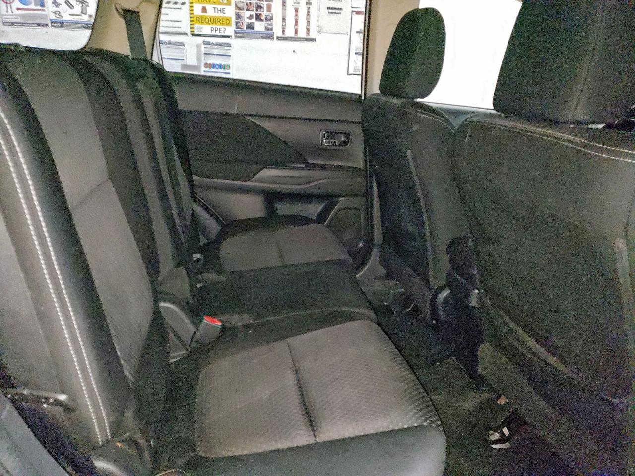 2017 MITSUBISHI OUTLANDER SE photo 11