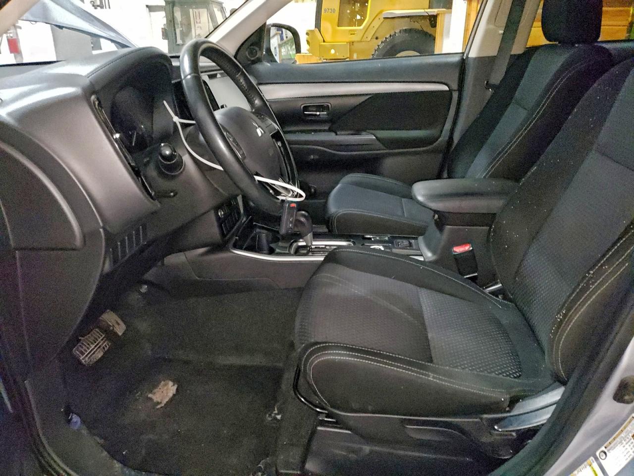 2017 MITSUBISHI OUTLANDER SE photo 7