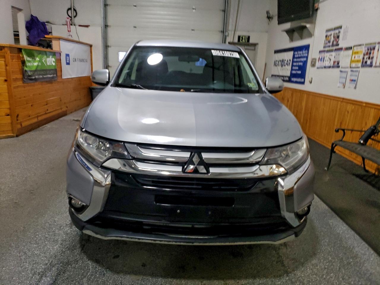 2017 MITSUBISHI OUTLANDER SE photo 5