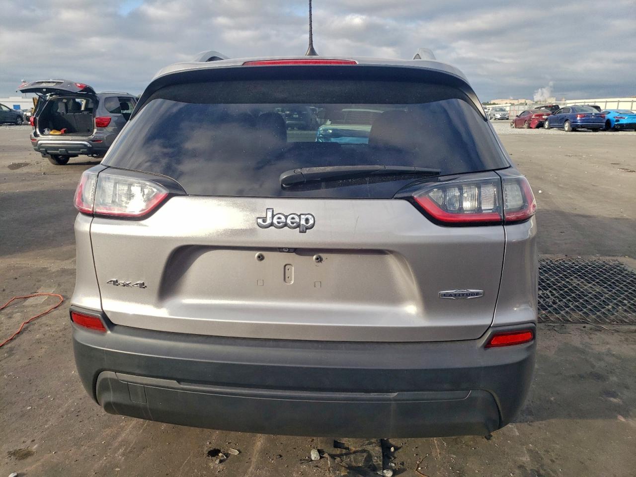 2019 JEEP CHEROKEE LATITUDE PLUS photo 6