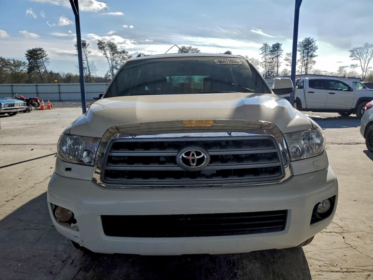 2017 TOYOTA SEQUOIA SR5 photo 5