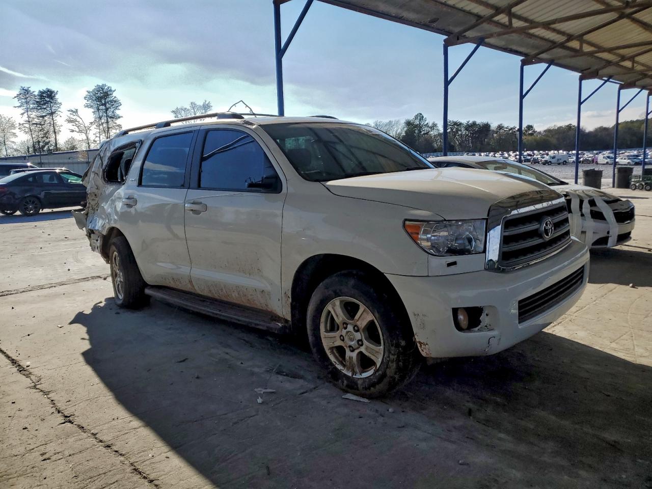 2017 TOYOTA SEQUOIA SR5 photo 4