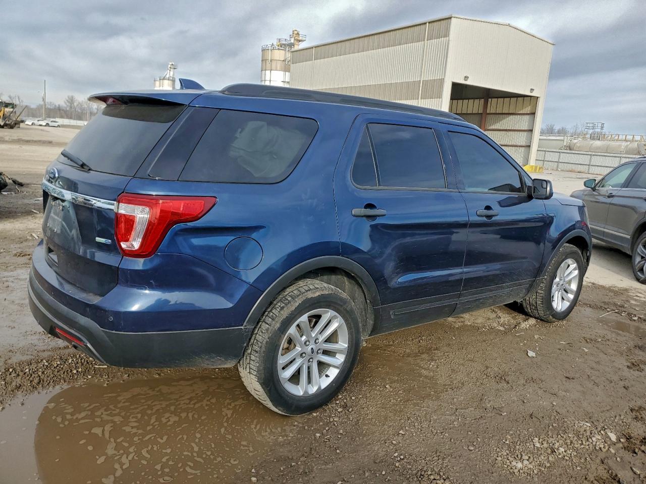 2016 FORD EXPLORER photo 3