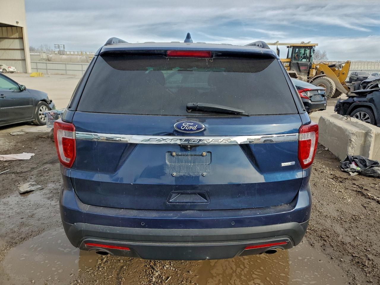 2016 FORD EXPLORER photo 6