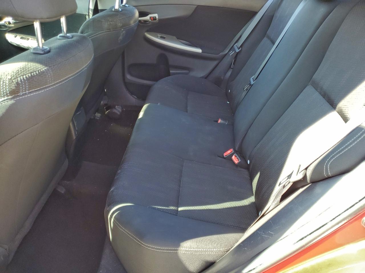 2012 TOYOTA COROLLA BASE photo 10