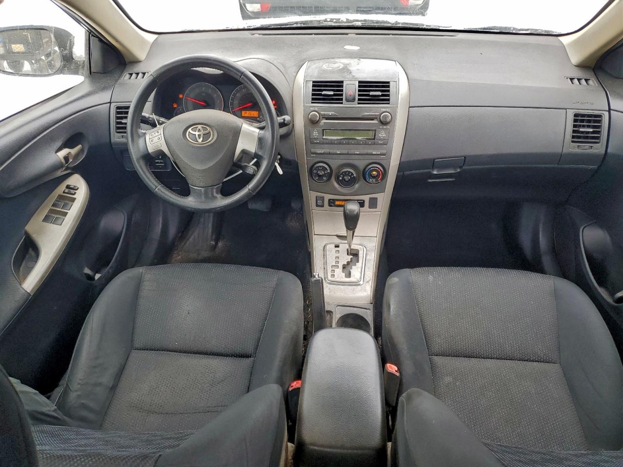 2010 TOYOTA COROLLA BASE photo 8