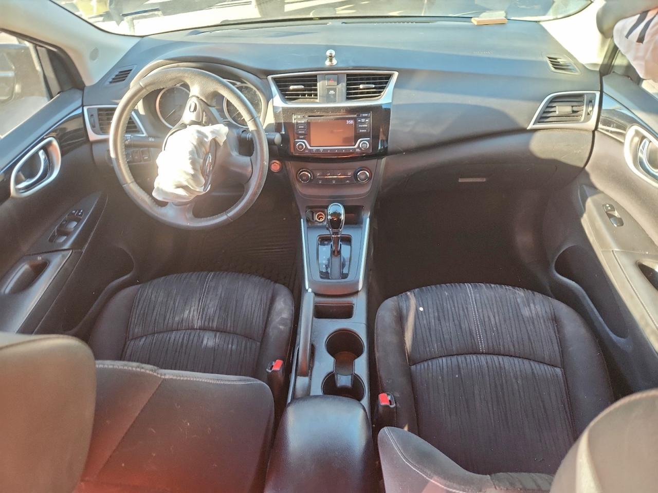 2017 NISSAN SENTRA S photo 8