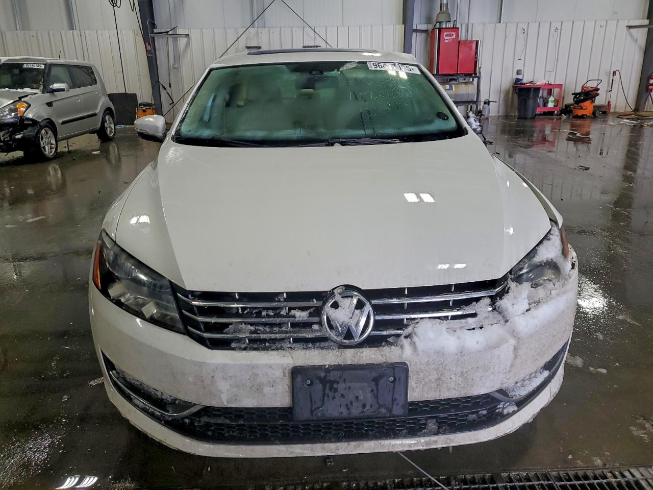 2014 VOLKSWAGEN PASSAT SE photo 5