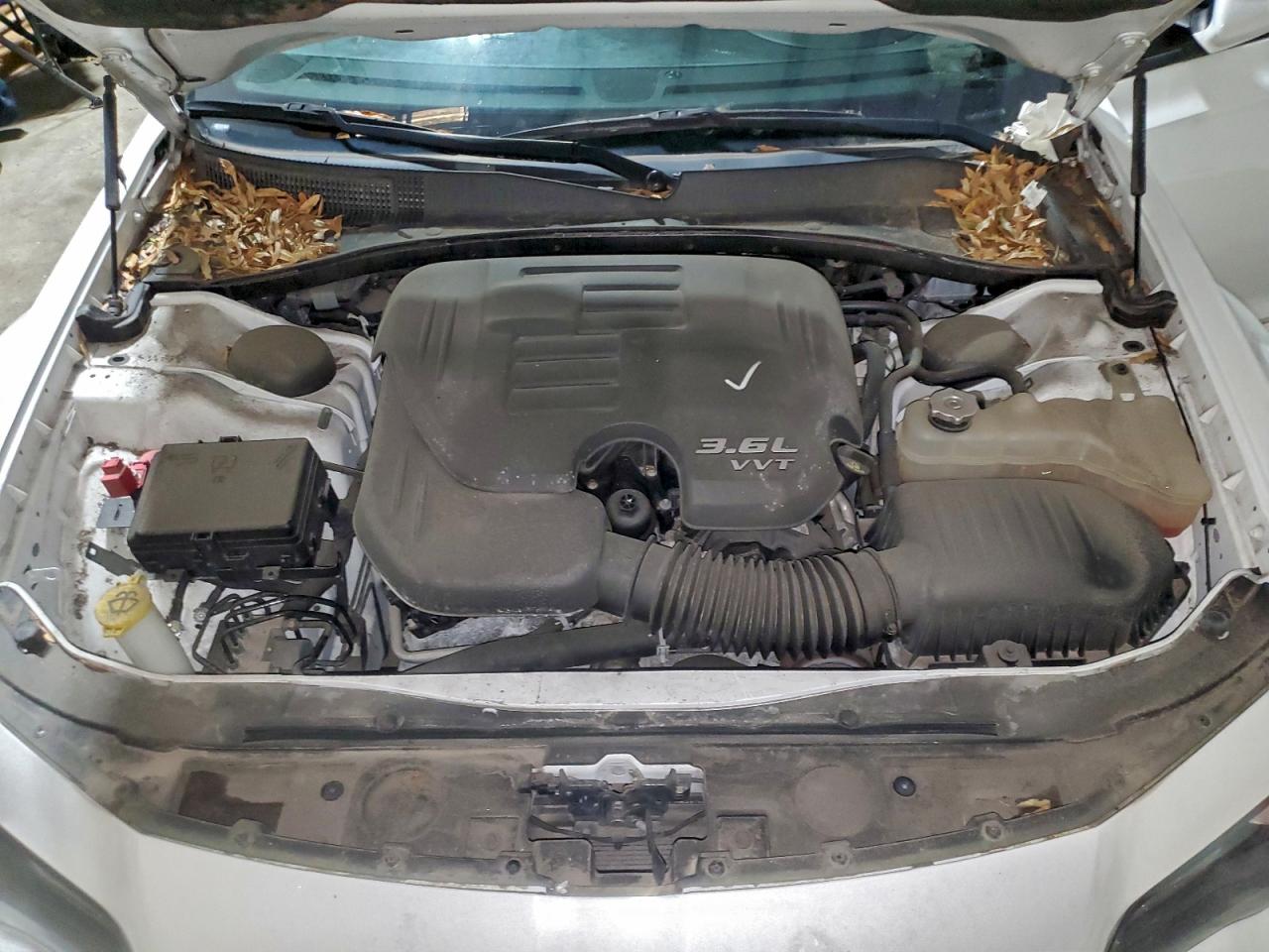 2019 CHRYSLER 300 S photo 11