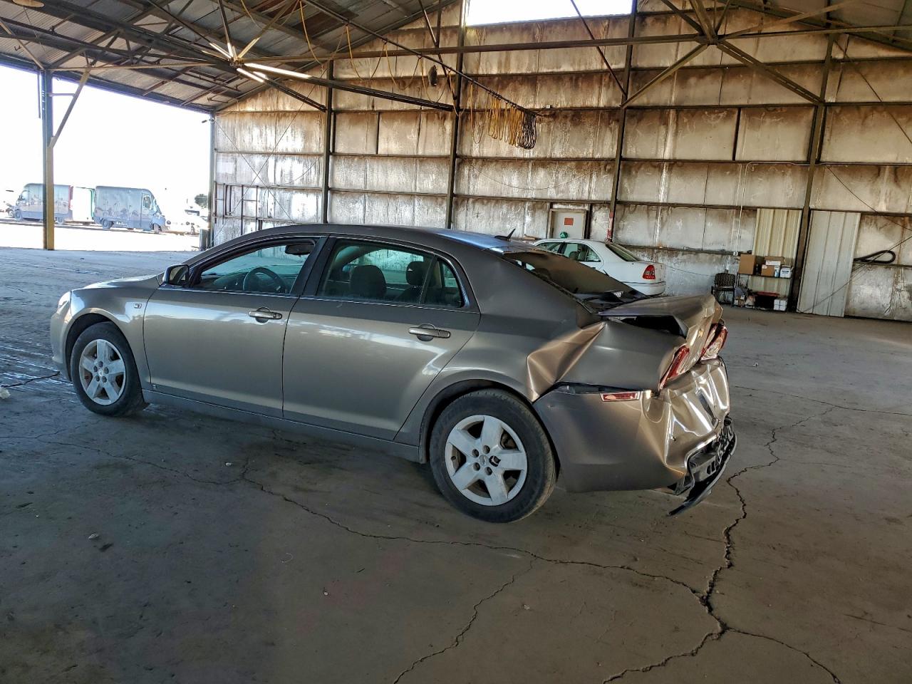 2008 CHEVROLET MALIBU LS photo 2