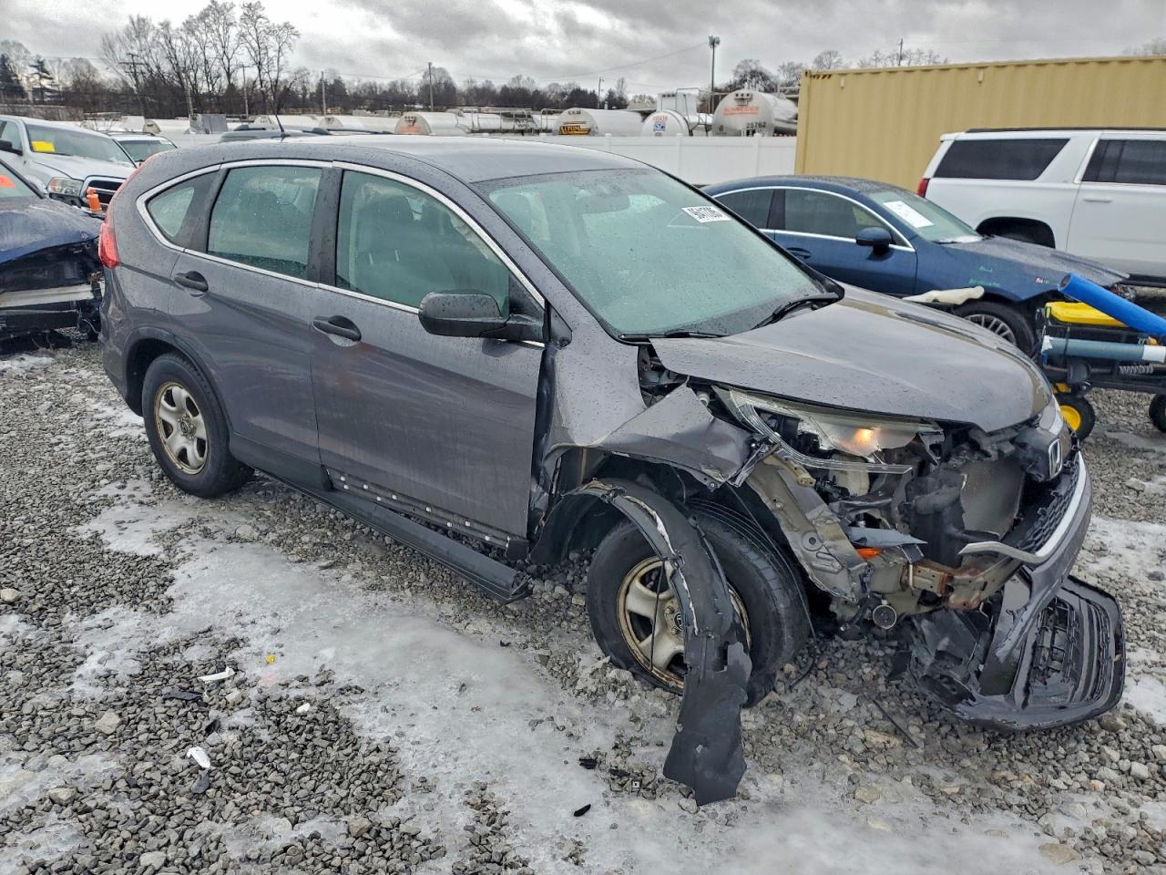 2015 HONDA CR-V LX photo 4