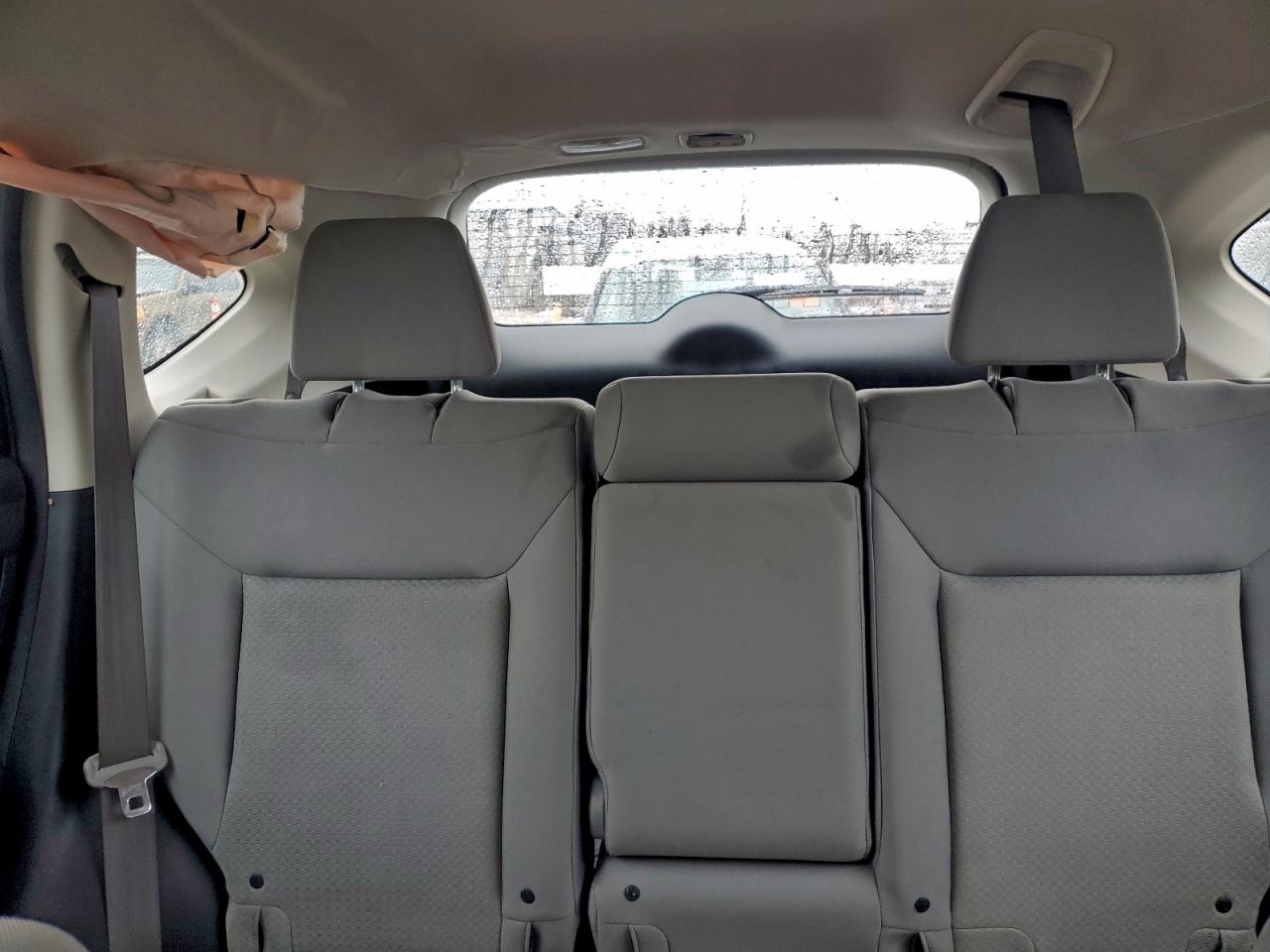 2015 HONDA CR-V LX photo 10