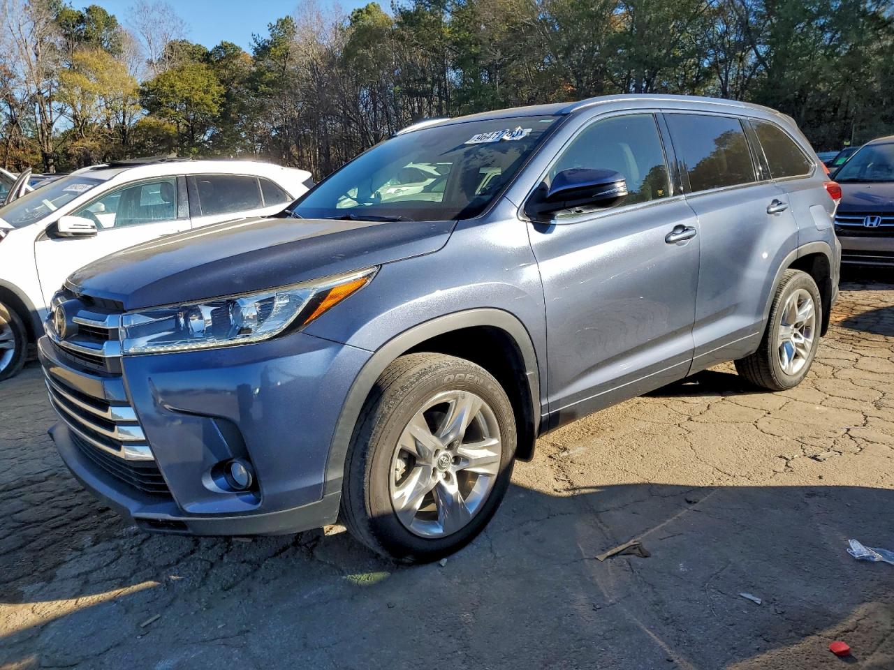 2018 TOYOTA HIGHLANDER