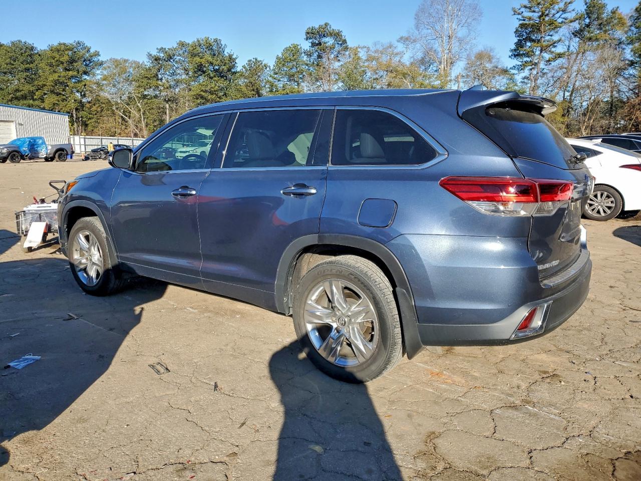 2018 TOYOTA HIGHLANDER LIMITED photo 2